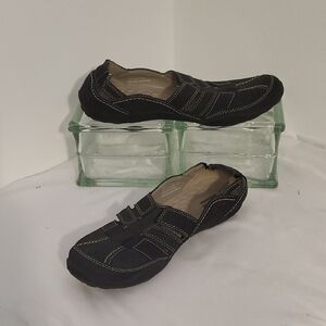 @Clarks Casual Comfort Leather Walking Shoes